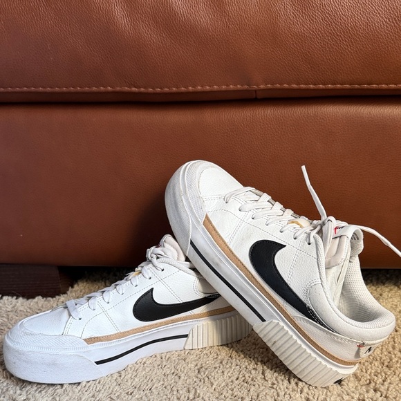 Nike Women’s White Sneakers with Black Swoosh and Tan Accent - Picture 2 of 3